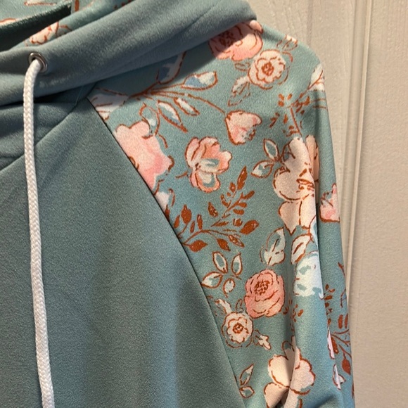 Green and Pink Floral Sleeve Hoodie - Picture 4 of 6